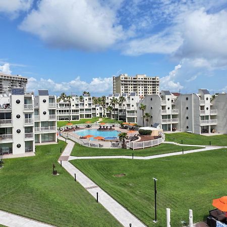 New Stunning Ocean-View Beachfront Resort, Heated Pool! サウス・パドリー・アイランド エクステリア 写真