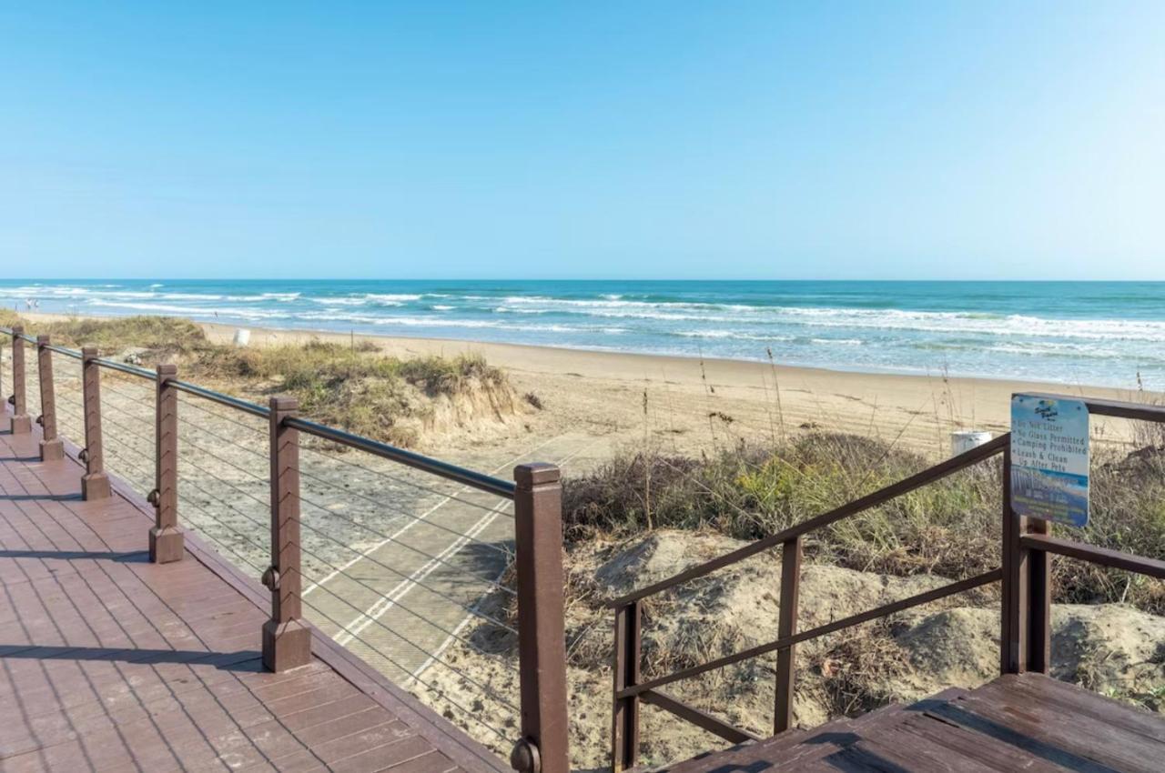 New Stunning Ocean-View Beachfront Resort, Heated Pool! サウス・パドリー・アイランド エクステリア 写真