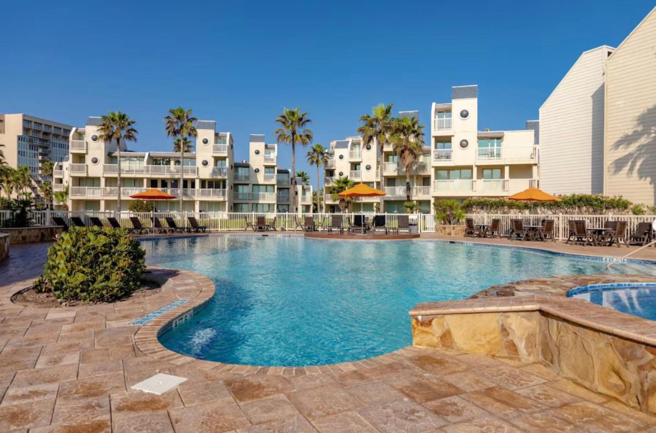 New Stunning Ocean-View Beachfront Resort, Heated Pool! サウス・パドリー・アイランド エクステリア 写真