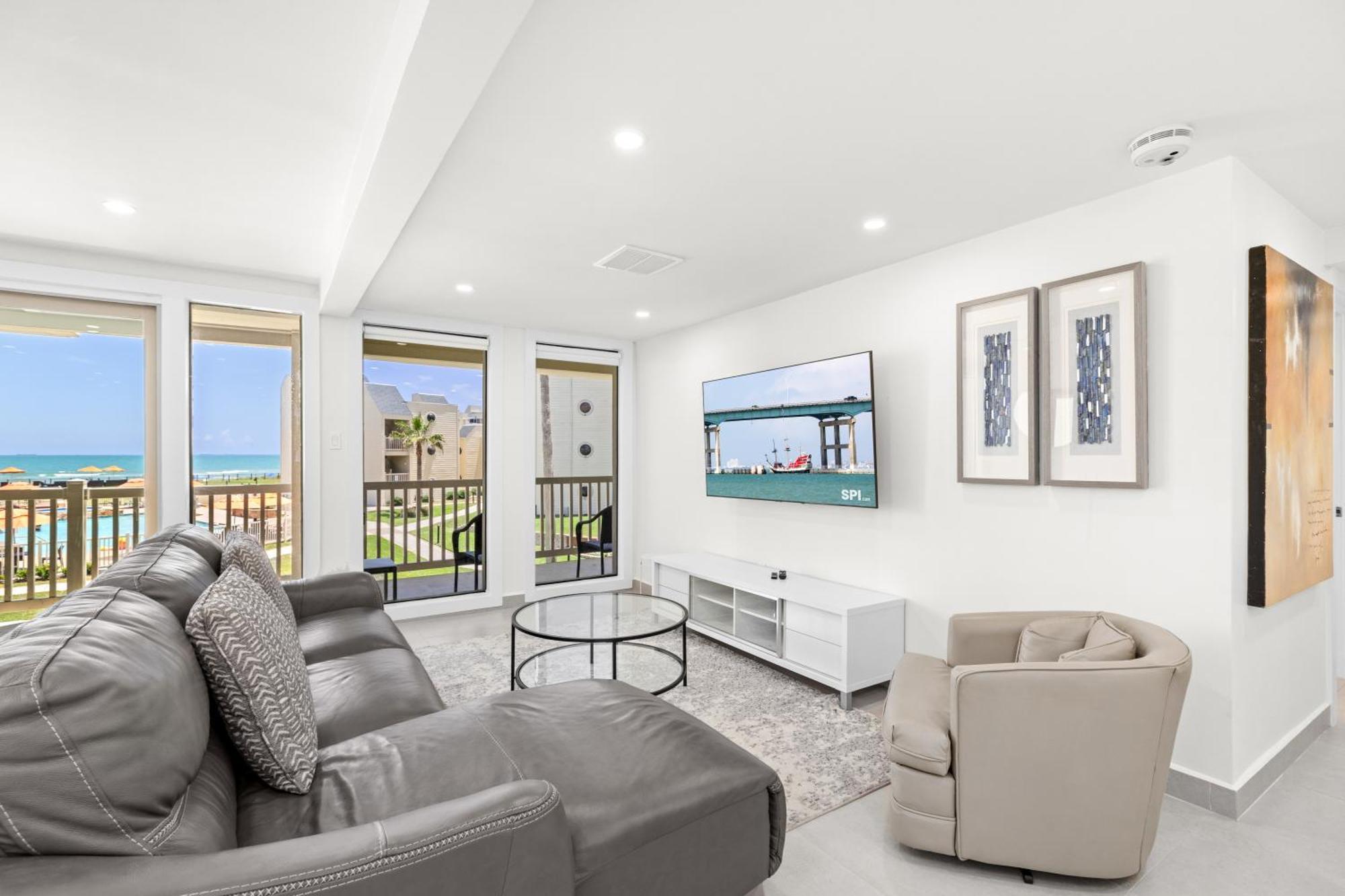 New Stunning Ocean-View Beachfront Resort, Heated Pool! サウス・パドリー・アイランド エクステリア 写真