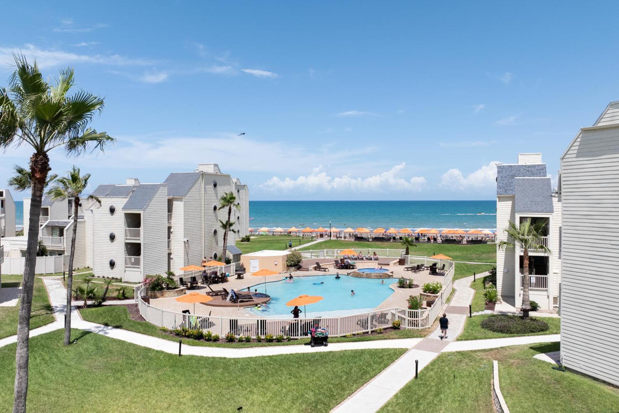 New Stunning Ocean-View Beachfront Resort, Heated Pool! サウス・パドリー・アイランド エクステリア 写真